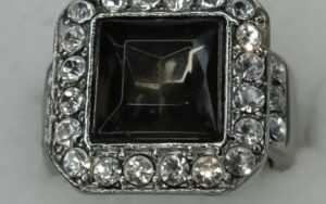 Square Stone Ring with Dark Brown Centre