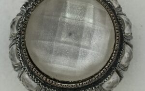 Large Pear Centre & Surround Ring